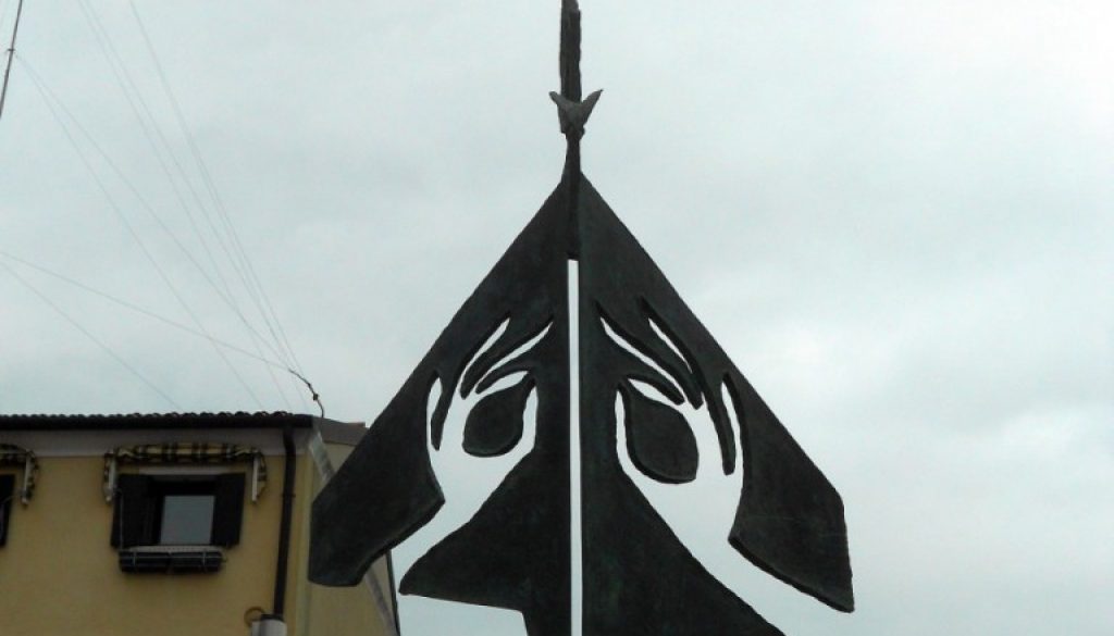 dettaglio, monumento al donatore, Chioggia, Venezia