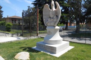 cancello, monumento donatori FIDAS, Sant'Ambrogio di Valpolicella